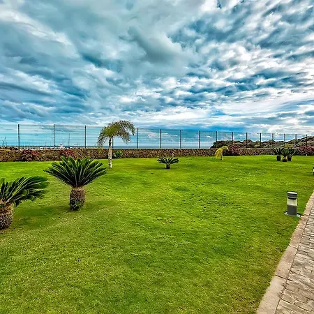 Amarilla Golf 30sun7 *
